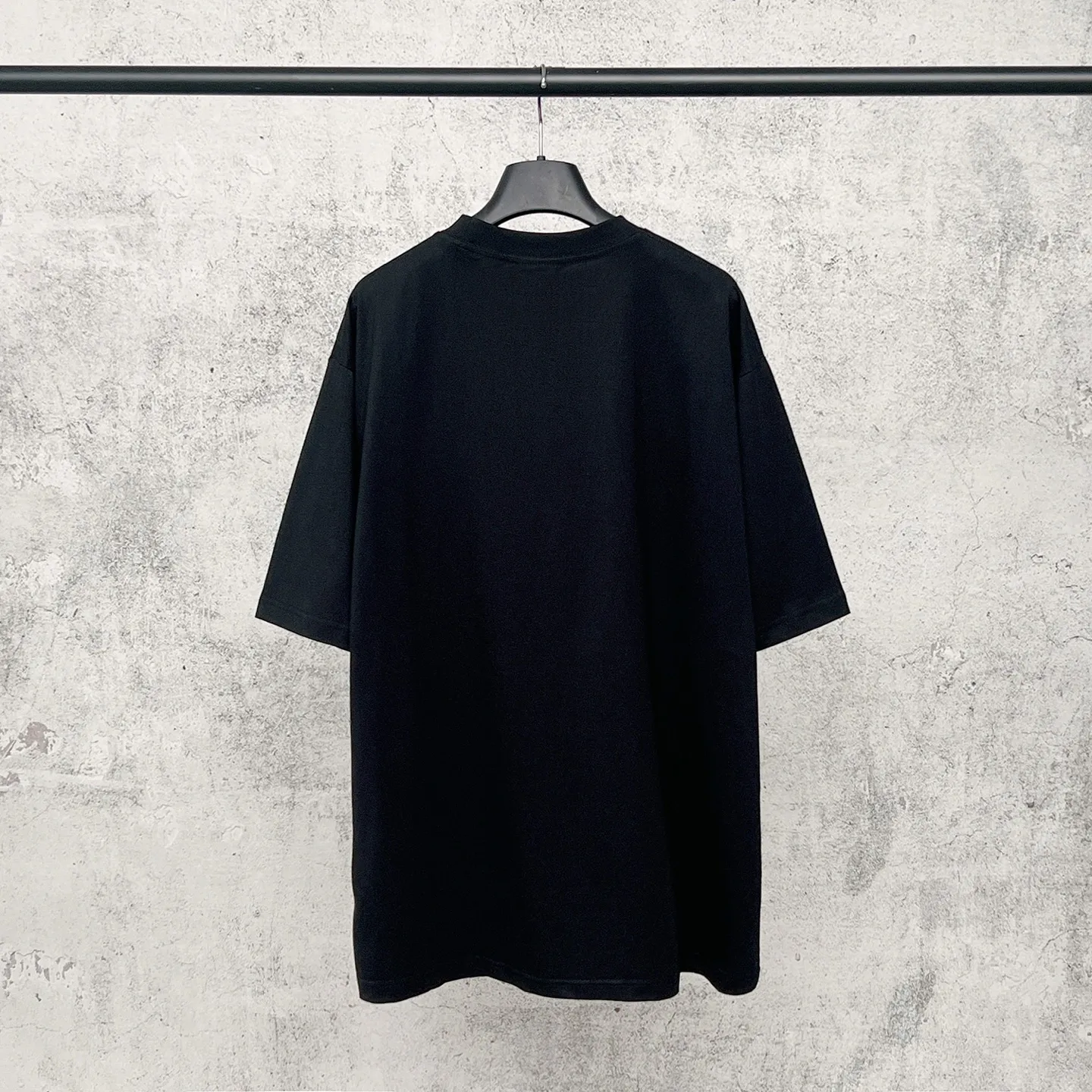 【 . Quality】BALENCI*GA/ .SS 26 New Arrival 。 T 。 . Authentic 。 ！ ZP 。 260 ， . ， ， 。 。 ， 。 OS . Same Style ：BL 263781 ：Black White Pink Gray Size：XS S M L